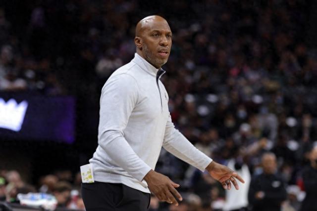 詹姆斯缺阵浓眉23+11拉塞尔5分 湖人负森林狼